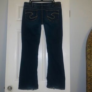 Silver Jeans 33 x 33L  excellent condition all but the hems see photos